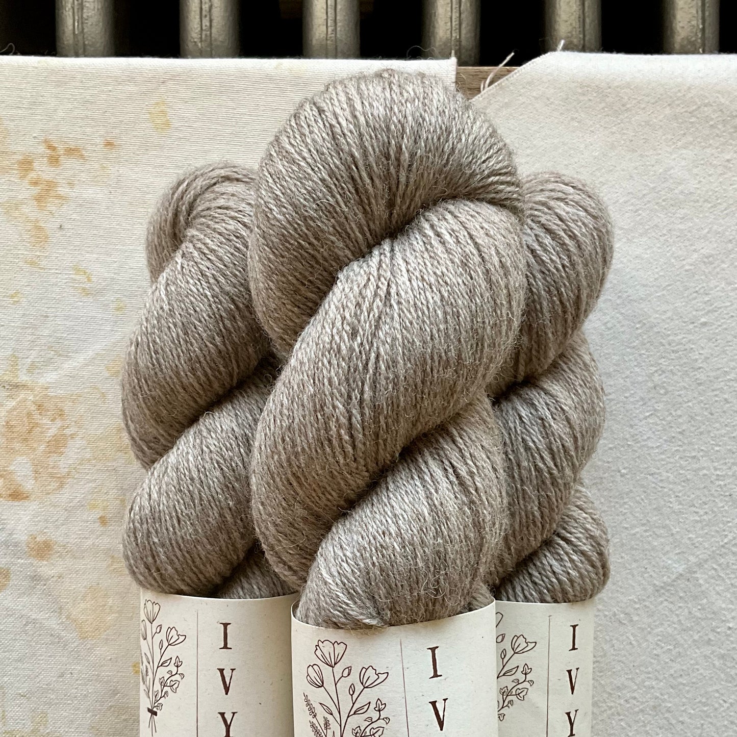 MEADOW fingering - Stone
