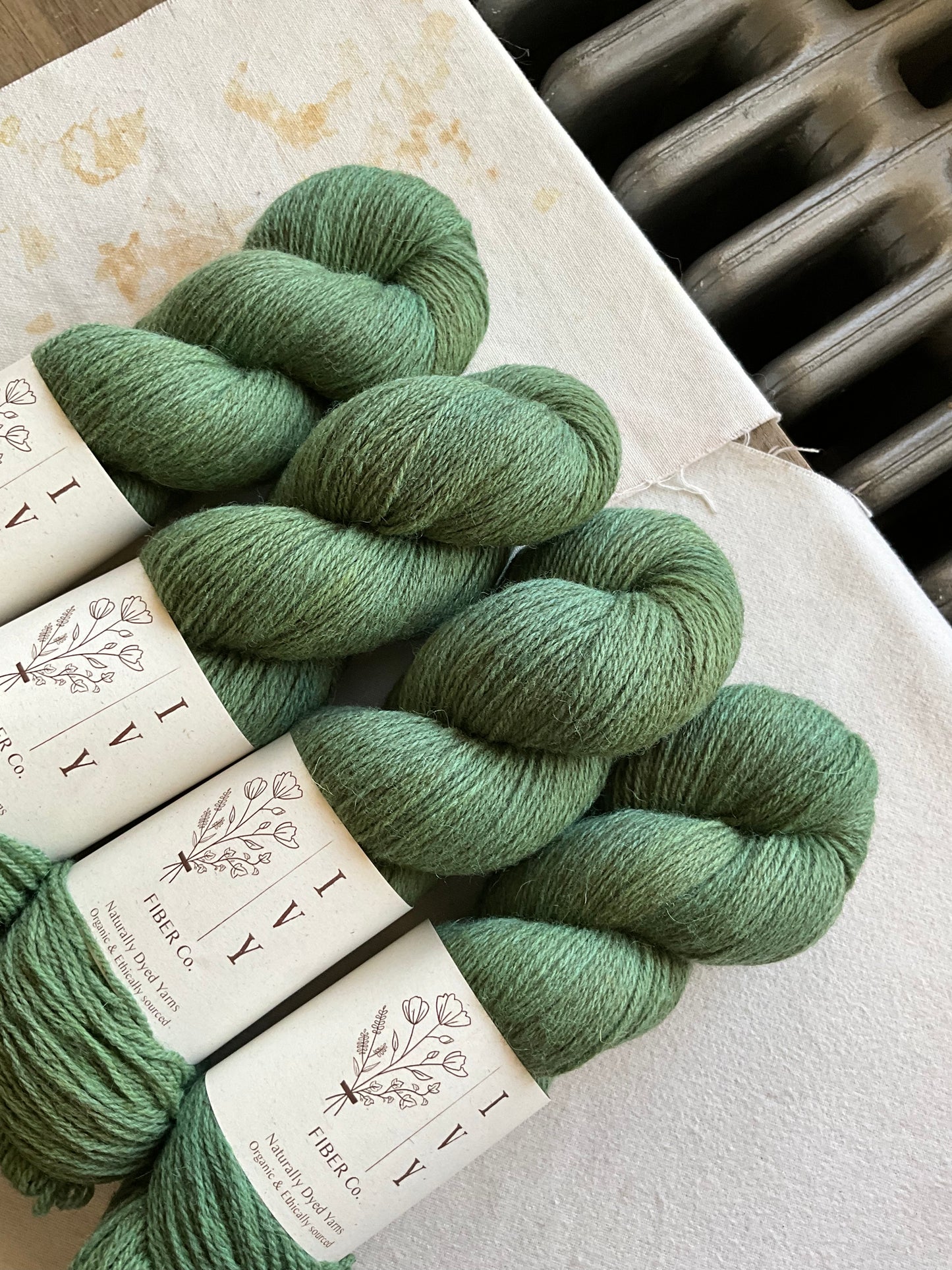 MEADOW fingering - Pine