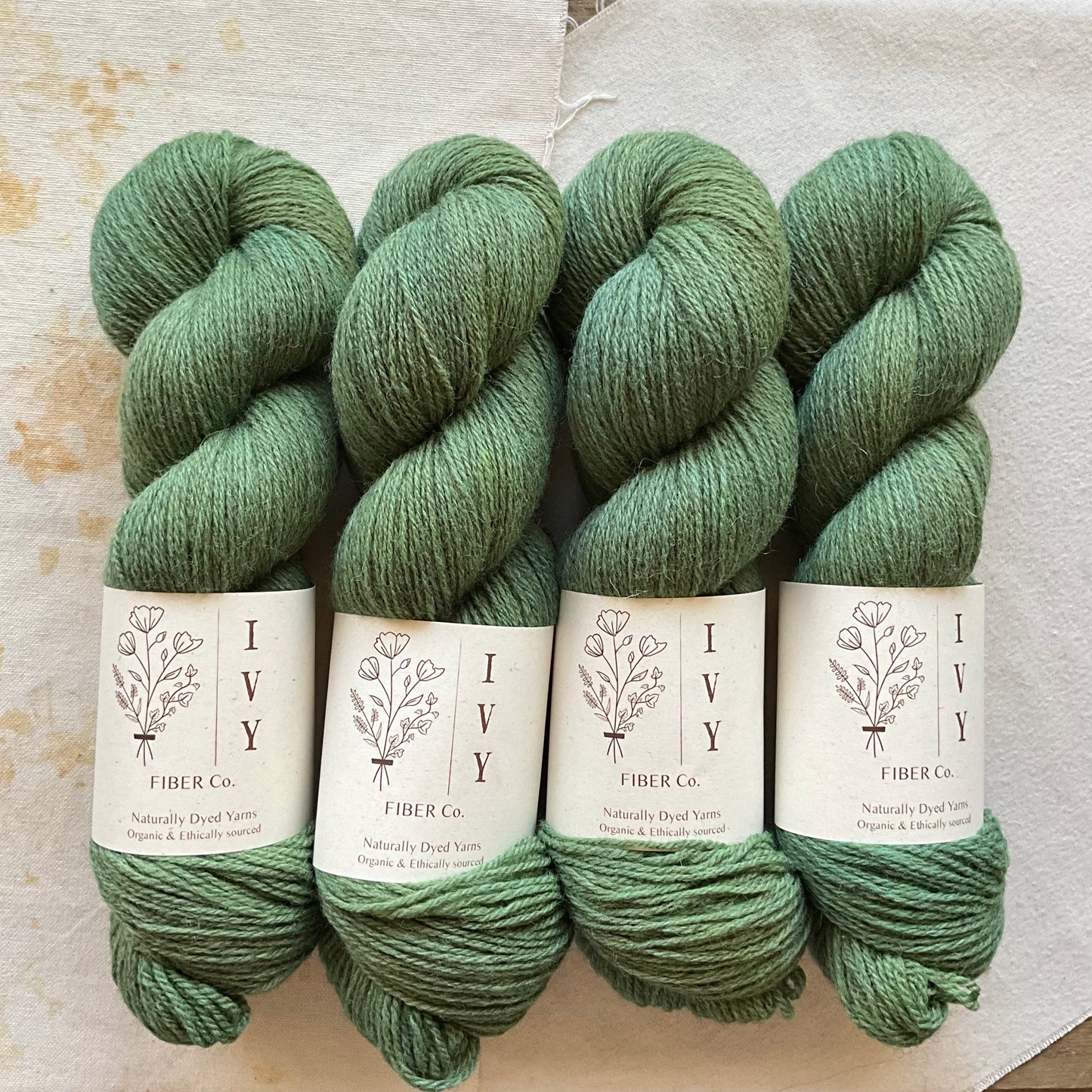 MEADOW fingering - Pine