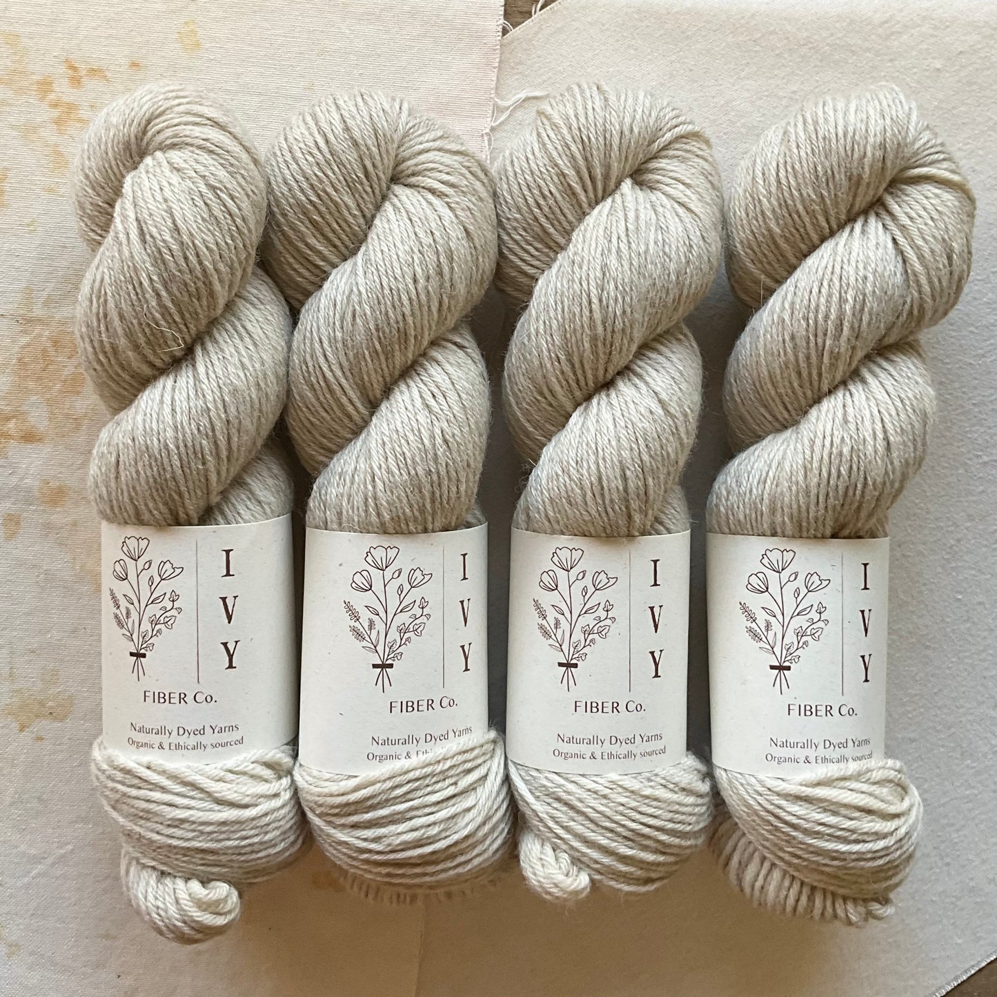 MEADOW DK - Sand