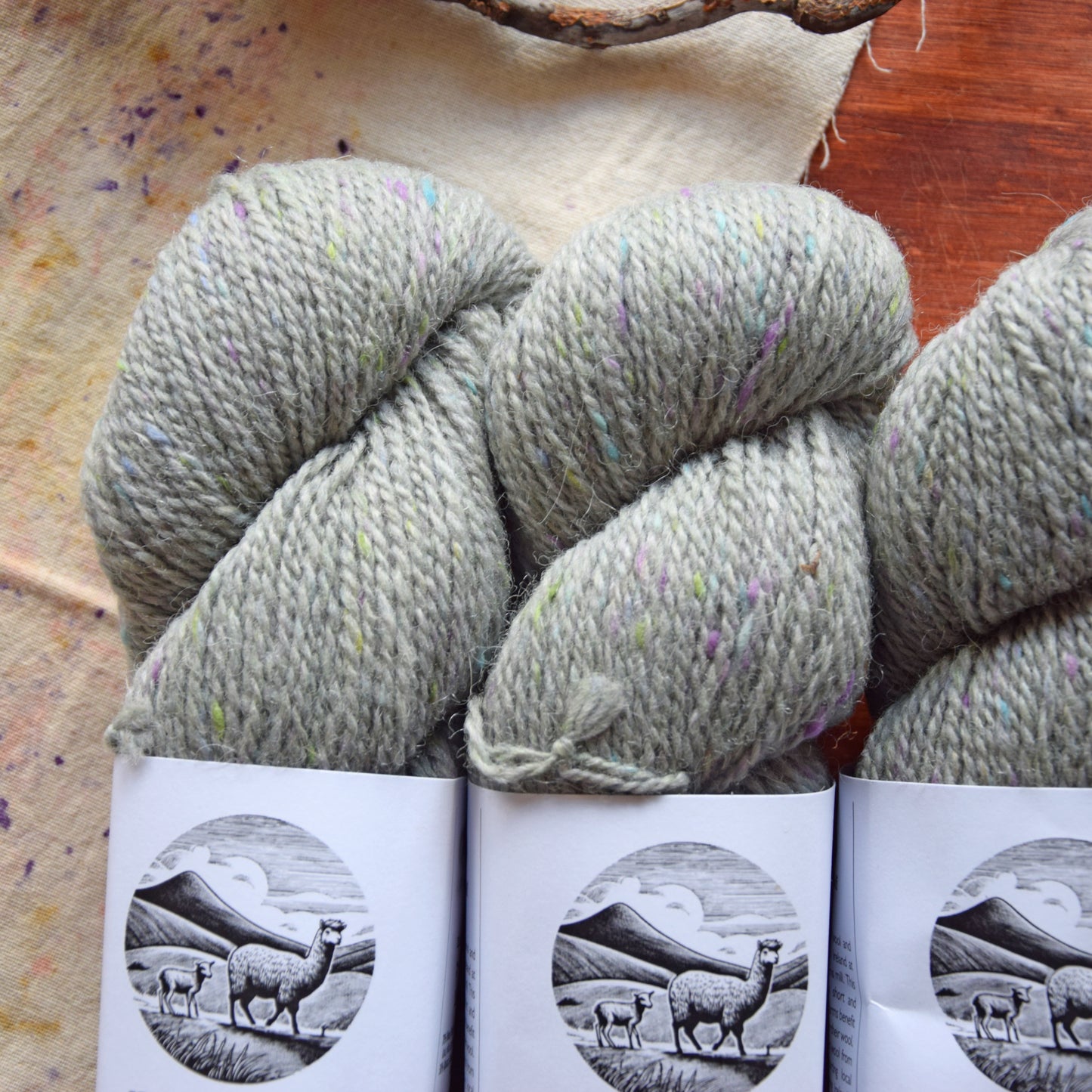 BEARA - Hey Mama Wolf - 04 Fen Carr grey