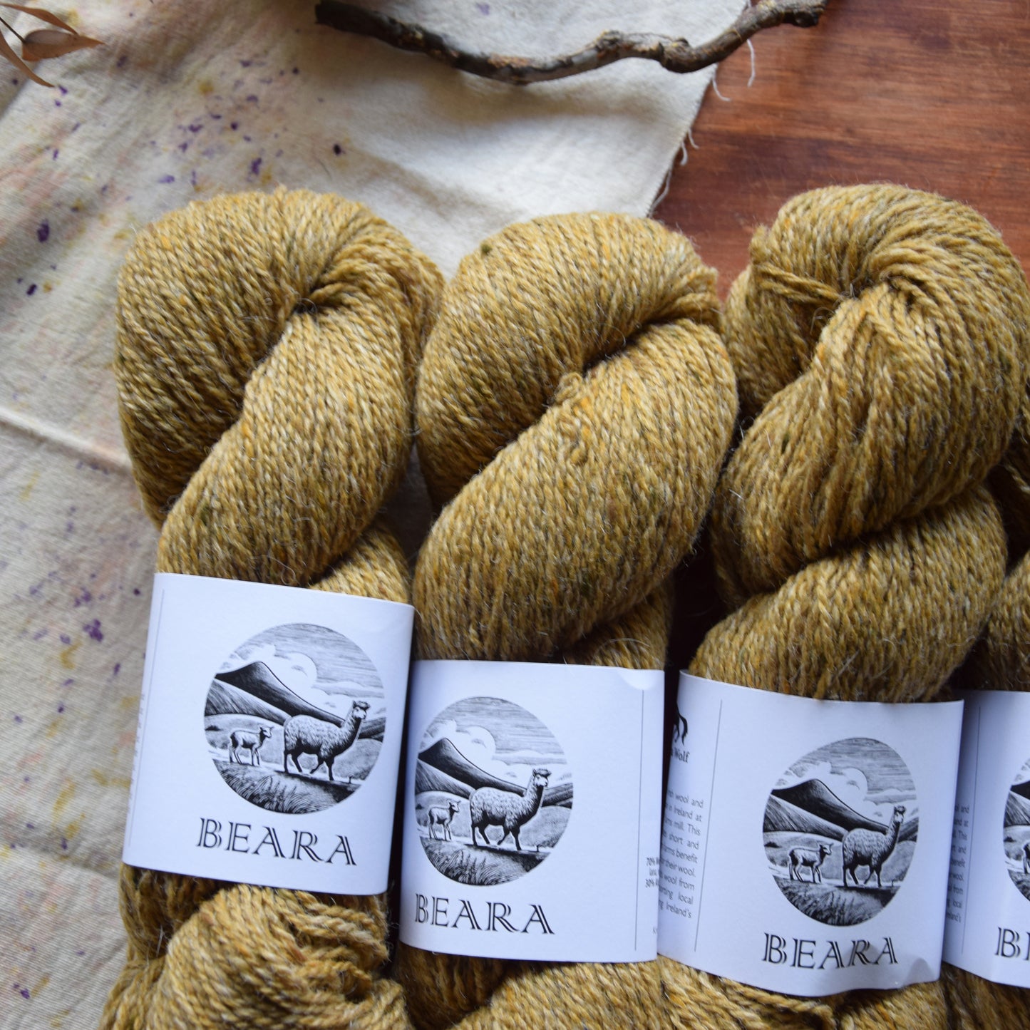 BEARA - Hey Mama Wolf - 05 Franclus Gelb