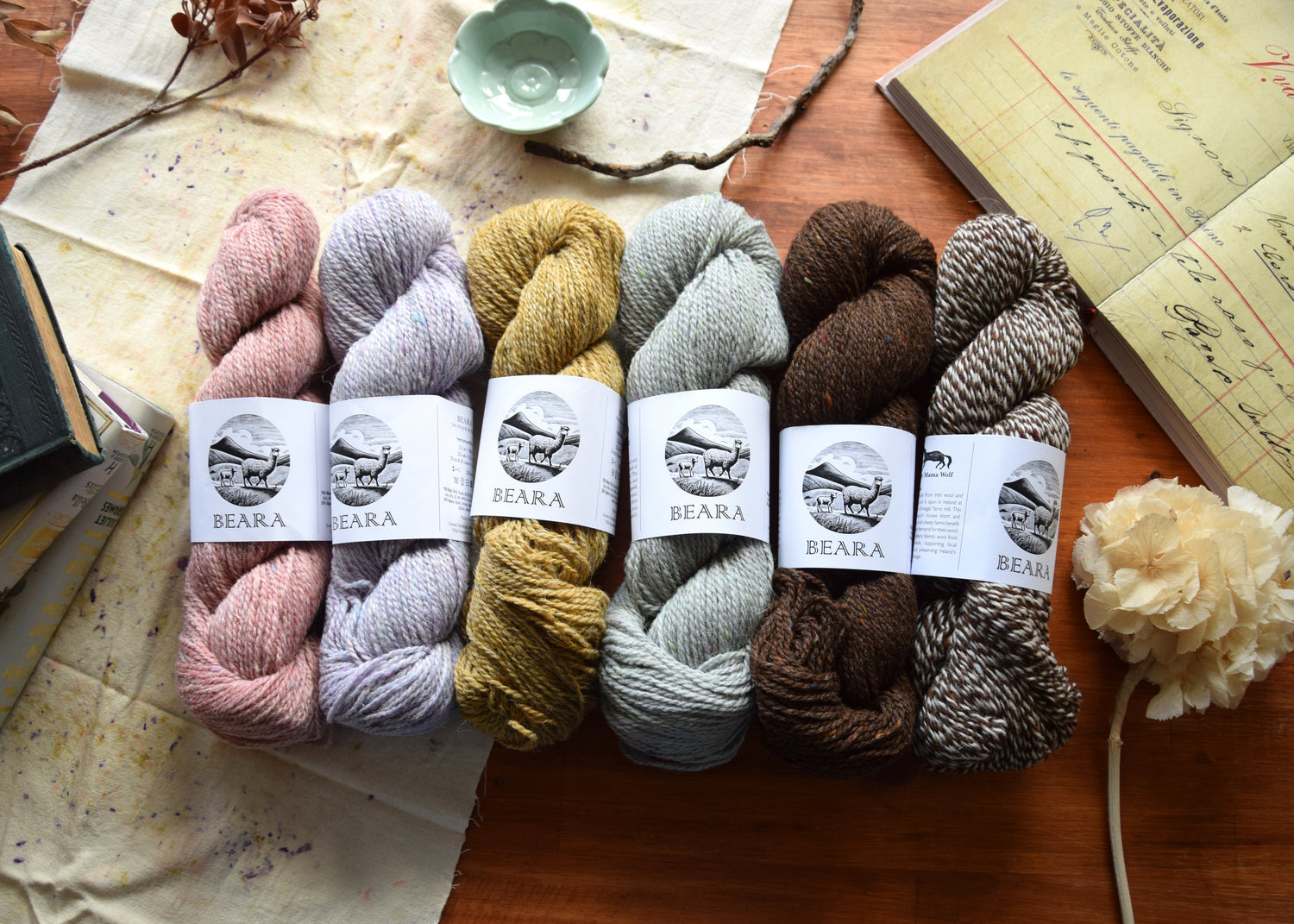 HEY MAMA WOLF - BEARA