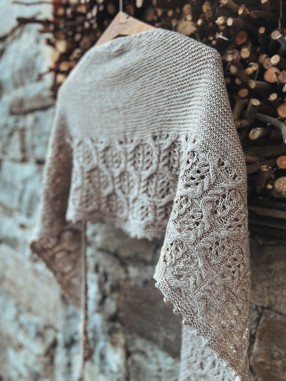 Embers Crescent Shawl kit - Stone colorway