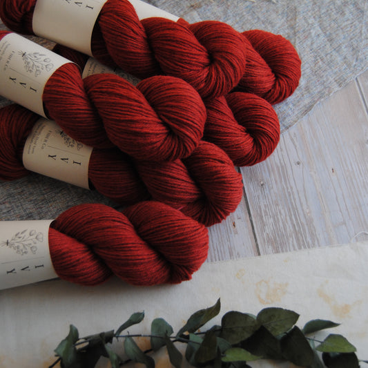 MEADOW DK - Red Christmas